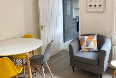 4 bed house, Alfred Street, City Centre, Gloucester, GL14DD - Image 3