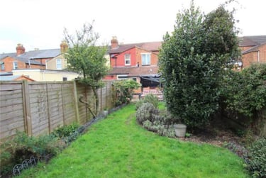 4 bed house, Alfred Street, City Centre, Gloucester, GL14DF - Image 2