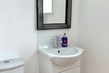 5 bed house, Brook Street, City Centre, Gloucester, GL14UP - Image 4