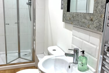 5 bed house, Brook Street, City Centre, Gloucester, GL14UP - Image 5