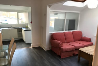 6 bed house, Portland Street, Newtown, Exeter, EX12EQ - Image 1