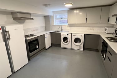 8 bed house, Crescent, Castlefield, Salford, M54PF - Image 5