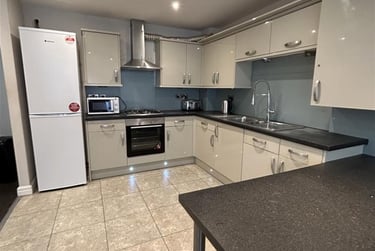 5 bed house, Salford, Langworthy, M67FX - Image 5