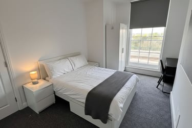 1 bed house, 32 Crescent, Castlefield, Salford, M54PF - Image 1