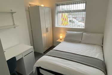 1 bed house, 32 Crescent, Castlefield, Salford, M54PF - Image 1