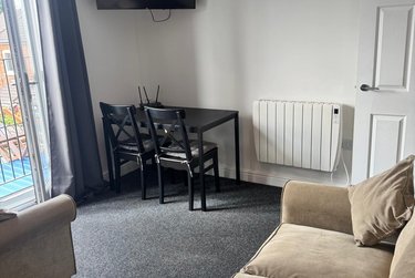 1 bed flat, Flat 4, 70 High Street, St Catherines, Lincoln, LN58FB - Image 3