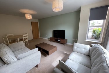 2 bed flat, 81 Riverside Drive, City Centre, Lincoln, LN57PB - Image 1