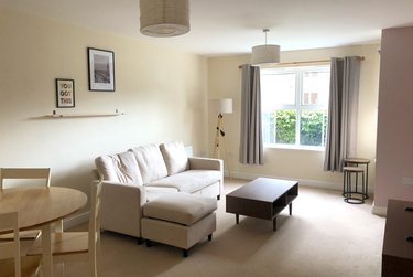 2 bed flat, 83 Riverside Drive, City Centre, Lincoln, LN57PB - Image 1