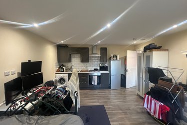 1 bed studio, 72B Derby Grove, Radford, Nottingham, NG71PF - Image 1