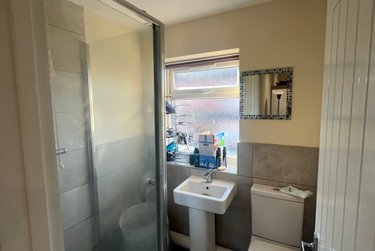 1 bed studio, 72B Derby Grove, Radford, Nottingham, NG71PF - Image 4