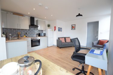 2 bed house, 287 Monks Road, City Centre, Lincoln, LN25JZ - Image 1