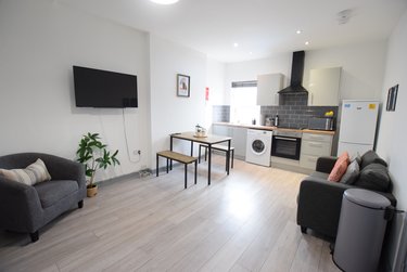 2 bed house, 287 Monks Road, City Centre, Lincoln, LN25JZ - Image 4