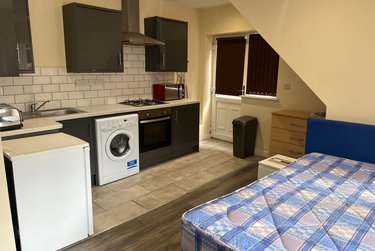 1 bed studio, 72A Derby Grove, Radford, Nottingham, NG71PF - Image 5