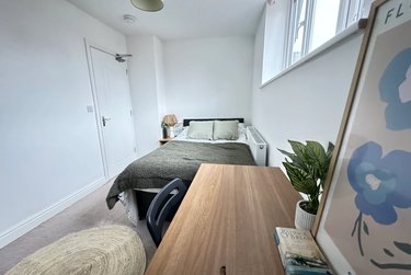 5 bed house, 66 Monson Street, City Centre, Lincoln, LN57SB - Image 1