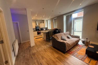 2 bed flat, 86 North Sherwood Street, Arboretum, Nottingham, NG14EE - Image 1