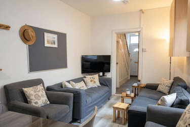 6 bed house, 10 Arthur Avenue, Lenton, Nottingham, NG72EL - Image 3