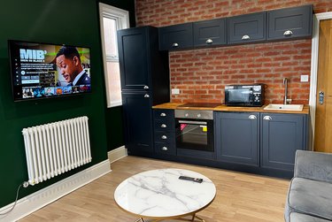 1 bed flat, 141 Lenton Boulevard, Lenton, Nottingham, NG72BT - Image 1