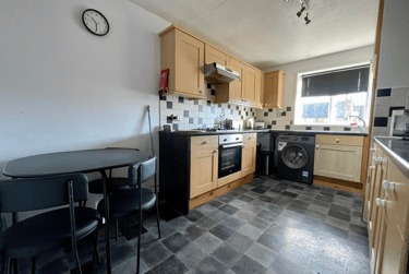 2 bed house, 7 Hermit Street, City Centre, Lincoln, LN58EF - Image 1
