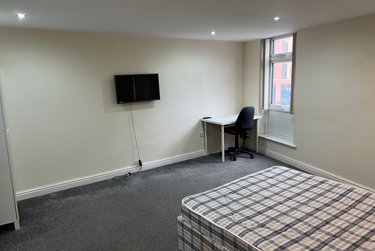 6 bed house, 72 Derby Grove, Radford, Nottingham, NG71PF - Image 3