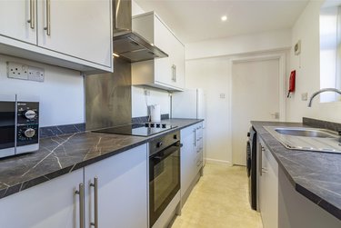2 bed house, 78 Kirkby Street, St Catherines, Lincoln, LN57TT - Image 2