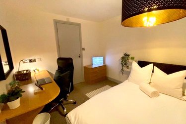 2 bed flat, Flat 3, 32 Portland Street, City Centre, Lincoln, LN57JX - Image 1