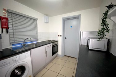 2 bed flat, Flat 3, 32 Portland Street, City Centre, Lincoln, LN57JX - Image 7