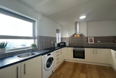 5 bed house, 3-5 Alexandra Terrace, West End, Lincoln, LN11JE - Image 1