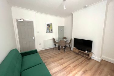 5 bed house, 47 Hood Street, St Catherines, Lincoln, LN57XB - Image 1