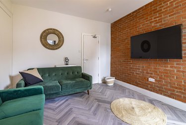 5 bed house, 52 Ripon Street, City Centre, Lincoln, LN57NQ - Image 1