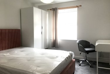 2 bed flat, 111 Riverside Drive, City Centre, Lincoln, LN57PB - Image 2