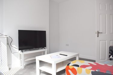 2 bed house, 1 Charles Street, City Centre, Lincoln, LN57LZ - Image 1