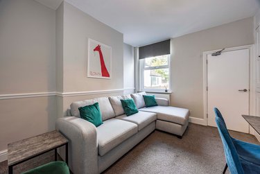 4 bed house, Beeston, Nottingham, NG92BW - Image 2