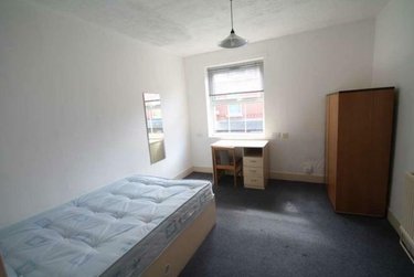 6 bed house, 11 Frederick Grove, Lenton, Nottingham, NG71SG - Image 1