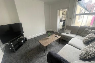 5 bed house, 16 Arboretum Avenue, City Centre, Lincoln, LN25JE - Image 2