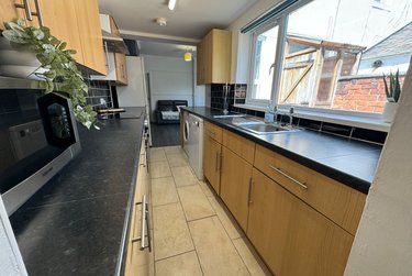 4 bed house, 15 Derwent Street, West End, Lincoln, LN11SL - Image 3