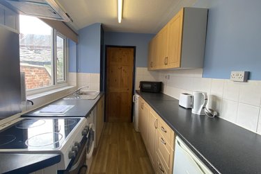 3 bed house, 98 Sincil Bank, St Catherines, Lincoln, LN57TG - Image 4