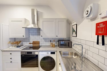 2 bed flat, Burns Street, Arboretum, Nottingham, NG74DS - Image 1