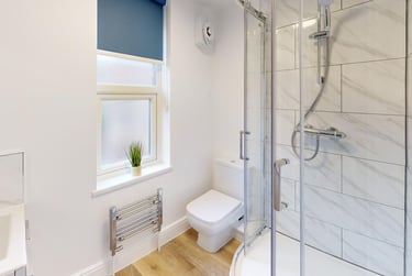 2 bed flat, Burns Street, Arboretum, Nottingham, NG74DS - Image 8