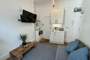 1 bed studio, Baker Street, Marylebone, London, NW16BU - Image 7