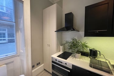 1 bed studio, Baker Street, Marylebone, London, NW16BU - Image 4