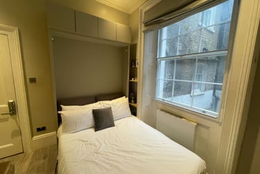 1 bed studio, Baker Street, Marylebone, London, NW16BU - Image 5