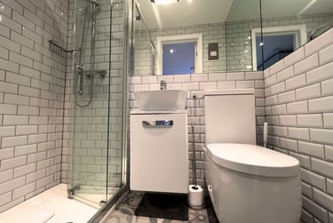 1 bed studio, Baker Street, Marylebone, London, NW16BU - Image 5