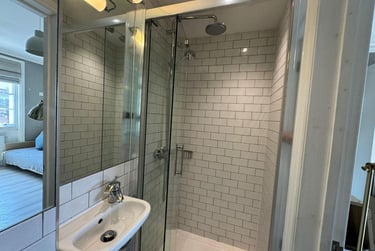 1 bed studio, Baker Street, Marylebone, London, NW16BU - Image 6