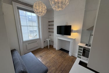 1 bed studio, Baker Street, Marylebone, London, NW16BU - Image 4