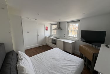 1 bed studio, Baker Street, Marylebone, London, NW16BU - Image 6