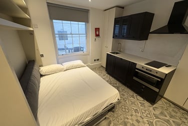 1 bed studio, Baker Street, Marylebone, London, NW16BU - Image 3