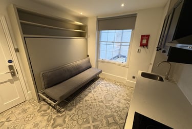 1 bed studio, Baker Street, Marylebone, London, NW16BU - Image 7