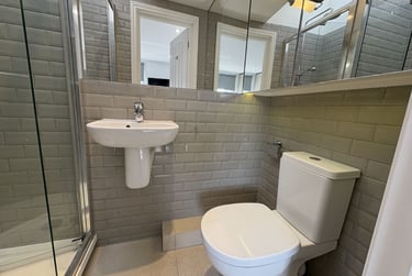 1 bed studio, Baker Street, Marylebone, London, NW16BU - Image 3