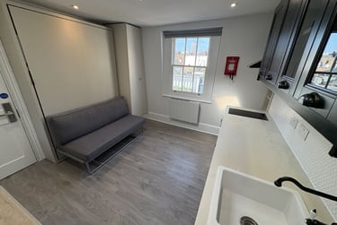 1 bed studio, Baker Street, Marylebone, London, NW16BU - Image 4