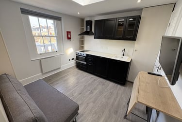 1 bed studio, Baker Street, Marylebone, London, NW16BU - Image 5